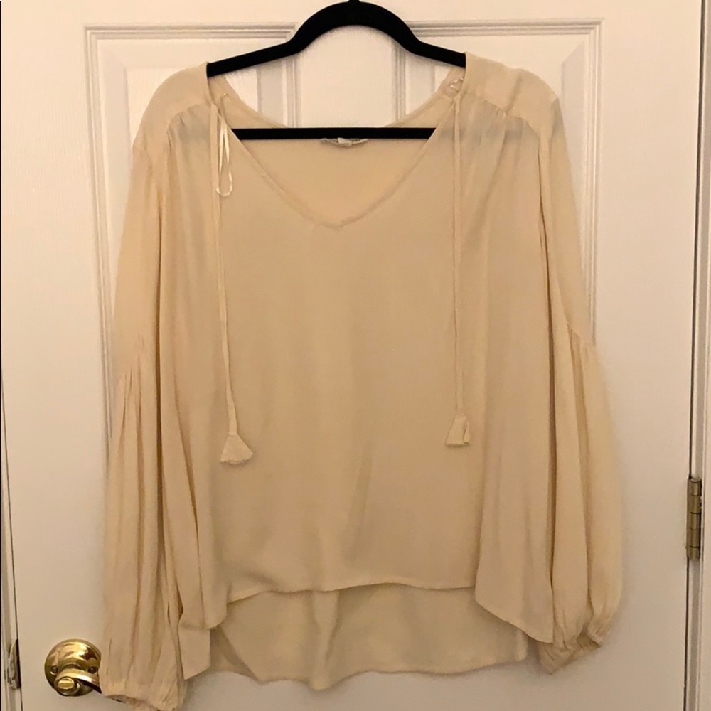 Grade & Gather Balloon Sleeve Tassel Top